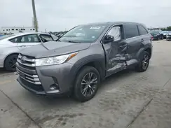 5TDZARFH5KS042654 2019 TOYOTA HIGHLANDER
