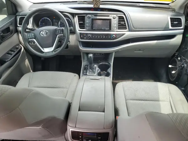 5TDZARFH5KS045554 2019 TOYOTA HIGHLANDER - Image 8