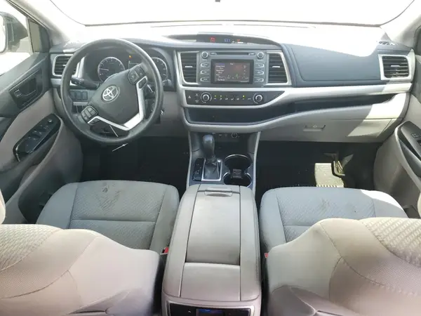 5TDZARFH5KS050110 2019 TOYOTA HIGHLANDER - Image 8