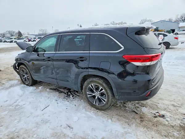 5TDZARFH5KS050950 2019 TOYOTA HIGHLANDER - Image 2
