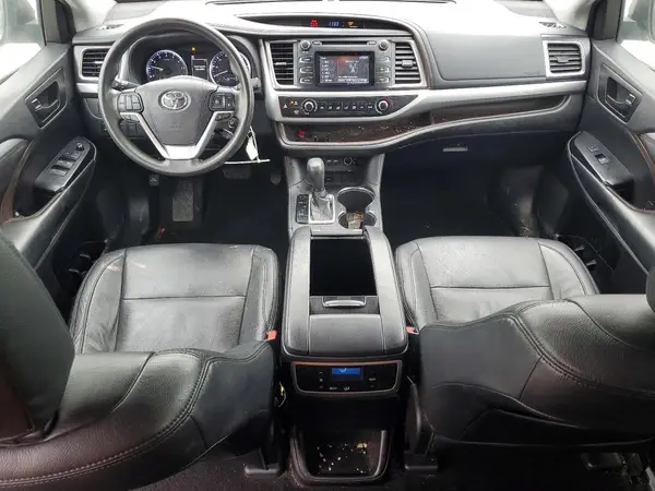 5TDZARFH5KS054562 2019 TOYOTA HIGHLANDER - Image 8