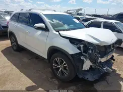 5TDZARFH5KS054805 2019 TOYOTA HIGHLANDER