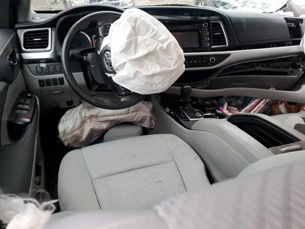 5TDZARFH5KS055033 2019 TOYOTA HIGHLANDER - Image 8