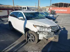 5TDZARFH5KS057297 2019 TOYOTA HIGHLANDER
