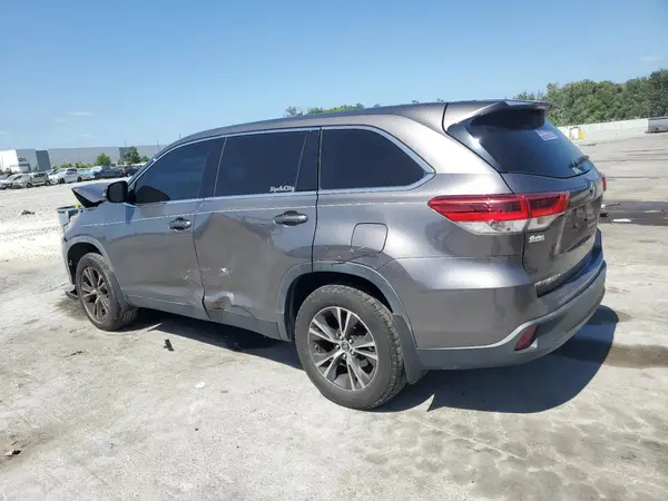 5TDZARFH5KS058563 2019 TOYOTA HIGHLANDER - Image 2