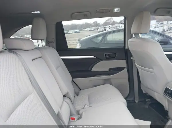 5TDZARFH5KS059602 2019 TOYOTA HIGHLANDER - Image 8