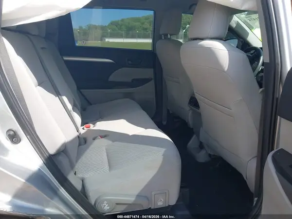 5TDZARFH5KS061480 2019 TOYOTA HIGHLANDER - Image 8
