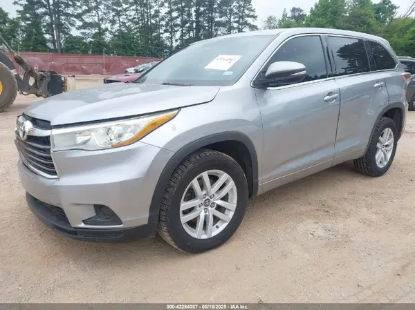 5TDZARFH6GS021397 2016 TOYOTA HIGHLANDER - Image 2