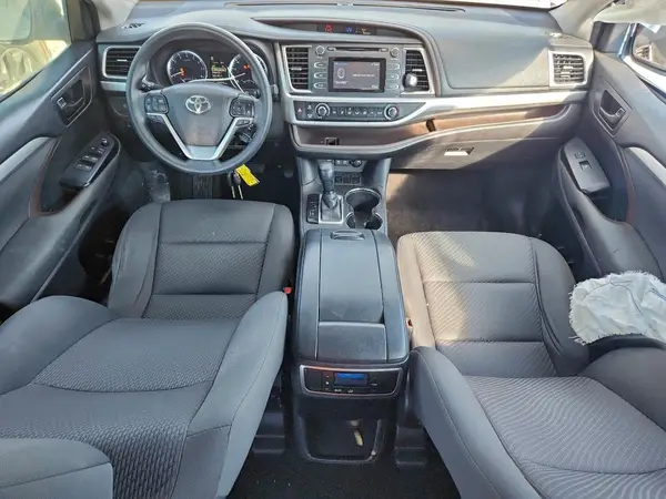 5TDZARFH6HS026360 2017 TOYOTA HIGHLANDER - Image 8