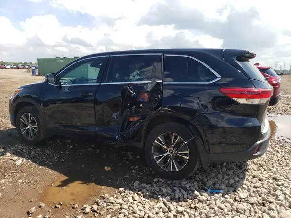 5TDZARFH6HS026598 2017 TOYOTA HIGHLANDER - Image 2
