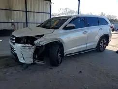 5TDZARFH6HS026858 2017 TOYOTA HIGHLANDER