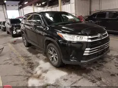 5TDZARFH6HS027475 2017 TOYOTA HIGHLANDER