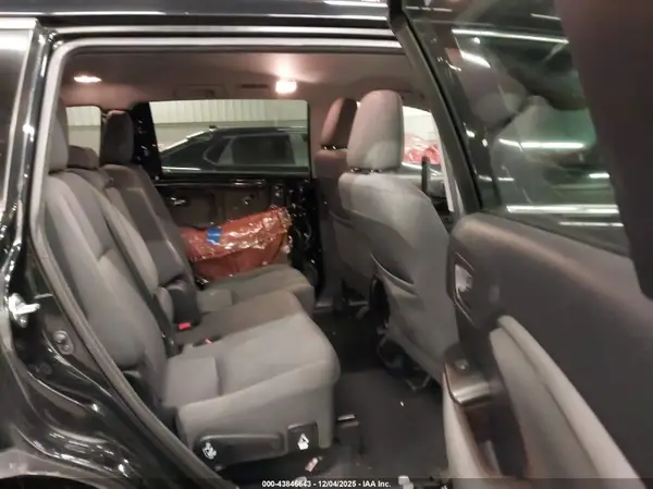 5TDZARFH6HS027475 2017 TOYOTA HIGHLANDER - Image 8