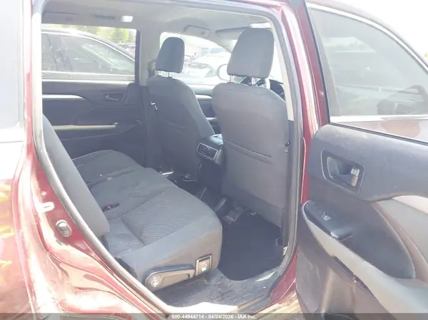 5TDZARFH6JS035890 2018 TOYOTA HIGHLANDER - Image 8