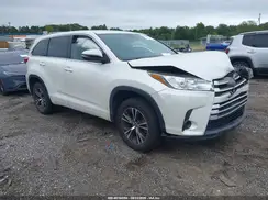 5TDZARFH6JS038420 2018 TOYOTA HIGHLANDER