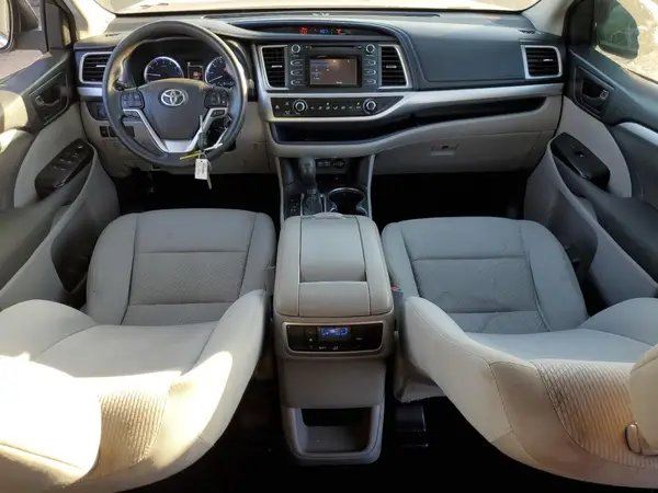 5TDZARFH6JS040121 2018 TOYOTA HIGHLANDER - Image 8