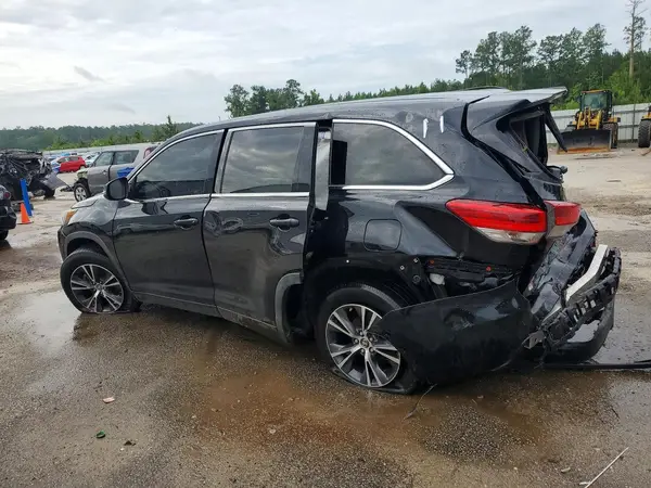 5TDZARFH6JS040538 2018 TOYOTA HIGHLANDER - Image 2