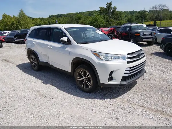 5TDZARFH6KS042386 2019 TOYOTA HIGHLANDER - Image 1