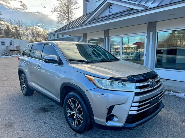 5TDZARFH6KS042775 2019 TOYOTA HIGHLANDER - Image 1