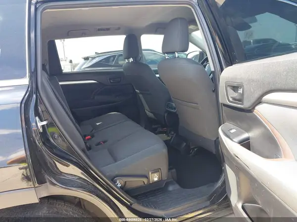 5TDZARFH6KS043649 2019 TOYOTA HIGHLANDER - Image 8