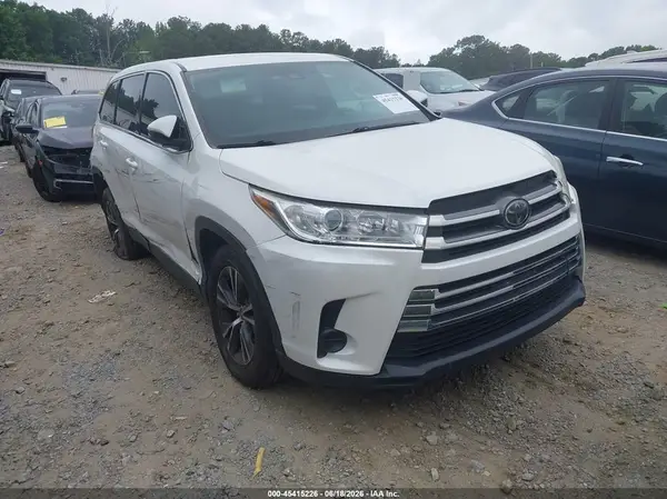 5TDZARFH6KS047037 2019 TOYOTA HIGHLANDER - Image 1