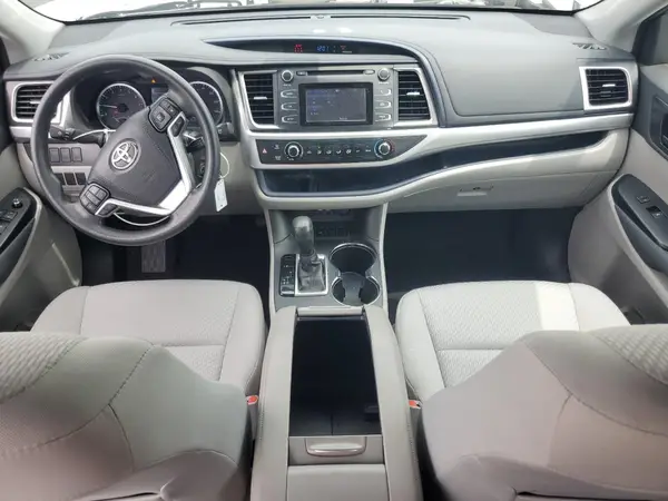 5TDZARFH6KS048821 2019 TOYOTA HIGHLANDER - Image 8
