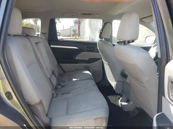 5TDZARFH6KS049662 2019 TOYOTA HIGHLANDER - Image 8