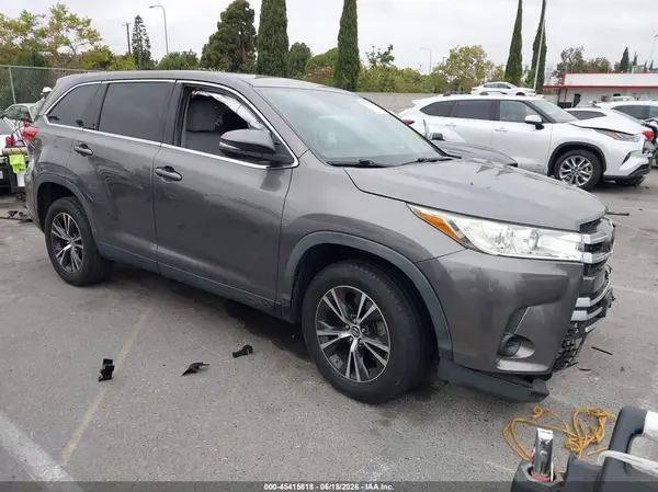 5TDZARFH6KS056594 2019 TOYOTA HIGHLANDER - Image 1