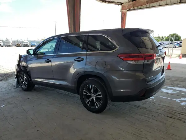 5TDZARFH6KS057244 2019 TOYOTA HIGHLANDER - Image 2