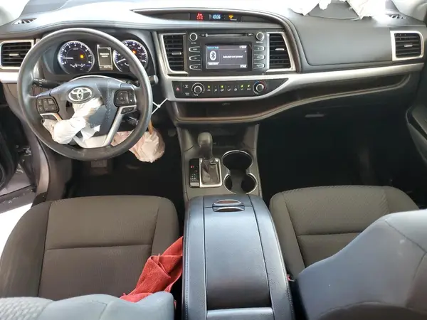 5TDZARFH6KS057244 2019 TOYOTA HIGHLANDER - Image 8
