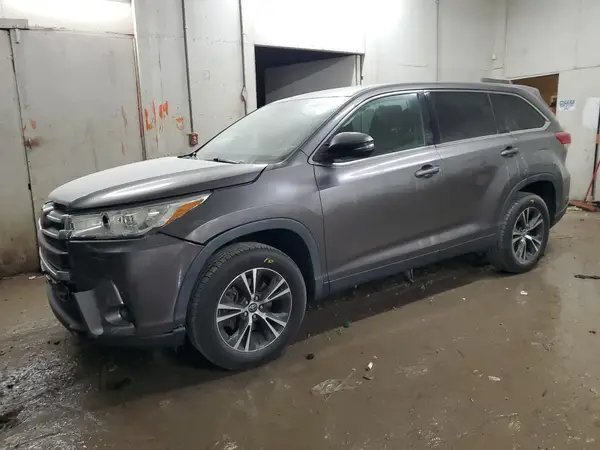 5TDZARFH6KS058622 2019 TOYOTA HIGHLANDER - Image 1
