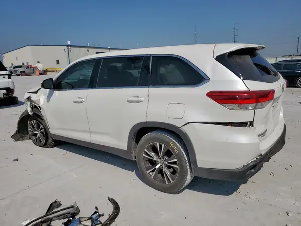 5TDZARFH6KS059091 2019 TOYOTA HIGHLANDER - Image 2