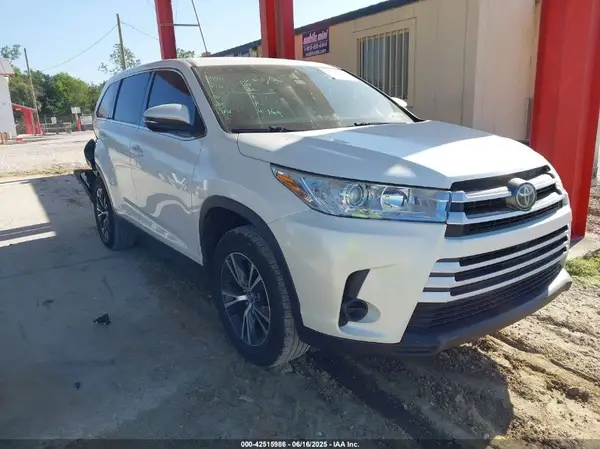 5TDZARFH6KS059138 2019 TOYOTA HIGHLANDER - Image 1