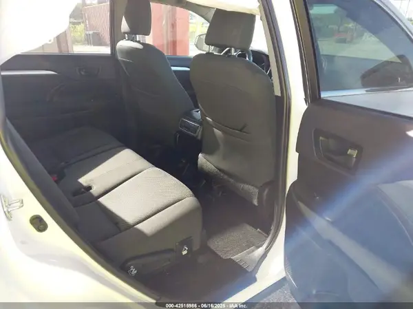 5TDZARFH6KS059138 2019 TOYOTA HIGHLANDER - Image 8