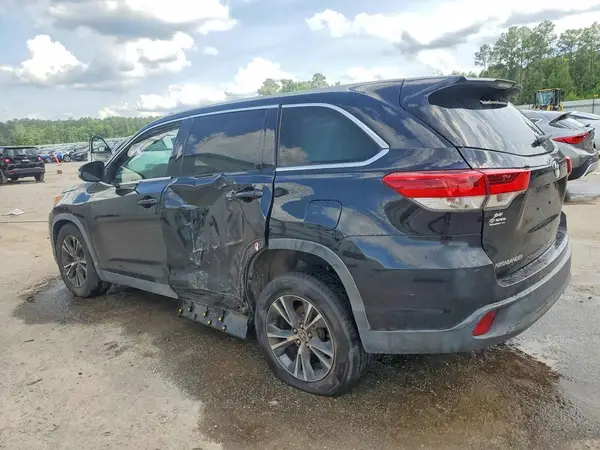 5TDZARFH6KS060337 2019 TOYOTA HIGHLANDER - Image 2