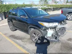 5TDZARFH6KS061455 2019 TOYOTA HIGHLANDER