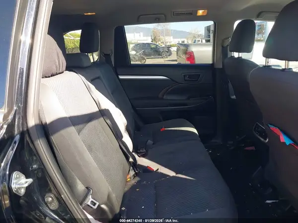 5TDZARFH6KS061455 2019 TOYOTA HIGHLANDER - Image 8
