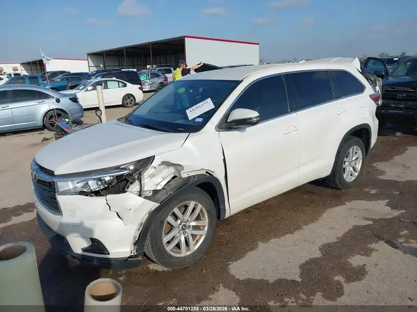 5TDZARFH7GS018394 2016 TOYOTA HIGHLANDER - Image 2
