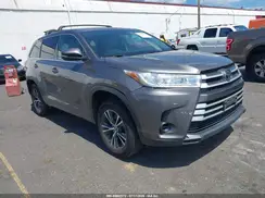 5TDZARFH7HS026741 2017 TOYOTA HIGHLANDER