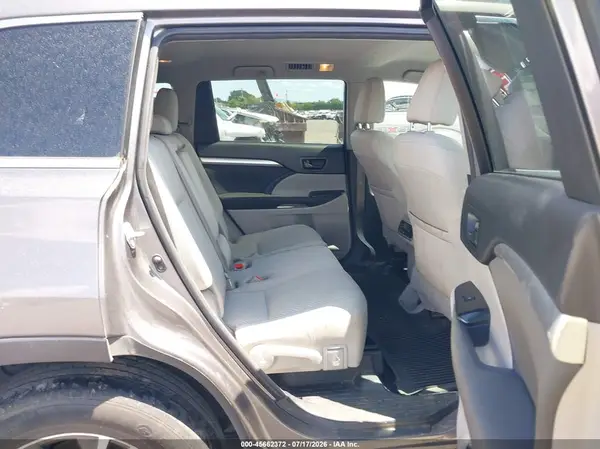 5TDZARFH7HS026741 2017 TOYOTA HIGHLANDER - Image 8