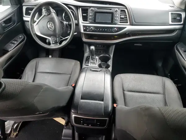 5TDZARFH7HS026917 2017 TOYOTA HIGHLANDER - Image 8
