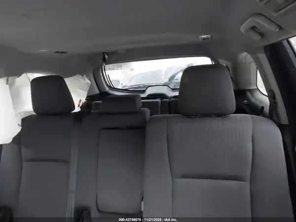 5TDZARFH7HS032183 2017 TOYOTA HIGHLANDER - Image 8