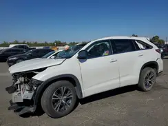5TDZARFH7JS036174 2018 TOYOTA HIGHLANDER