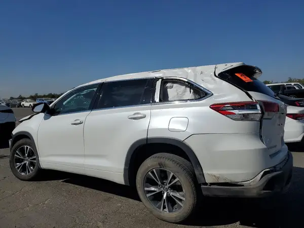 5TDZARFH7JS036174 2018 TOYOTA HIGHLANDER - Image 2