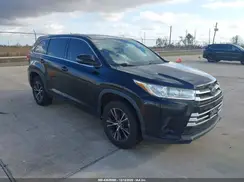 5TDZARFH7JS036272 2018 TOYOTA HIGHLANDER