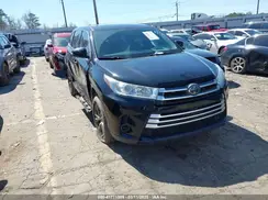 5TDZARFH7JS038121 2018 TOYOTA HIGHLANDER