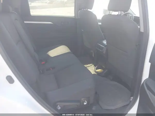 5TDZARFH7JS041682 2018 TOYOTA HIGHLANDER - Image 8