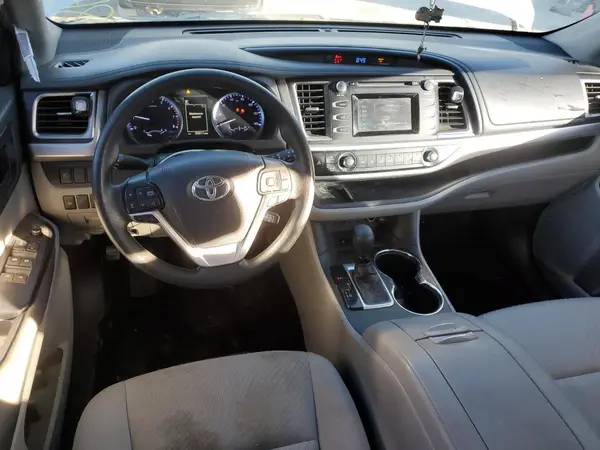 5TDZARFH7KS045121 2019 TOYOTA HIGHLANDER - Image 8