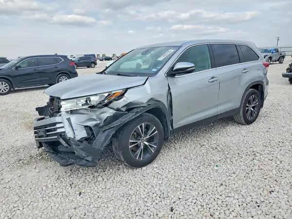 5TDZARFH7KS045524 2019 TOYOTA HIGHLANDER - Image 1