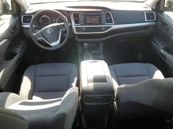 5TDZARFH7KS054420 2019 TOYOTA HIGHLANDER - Image 8
